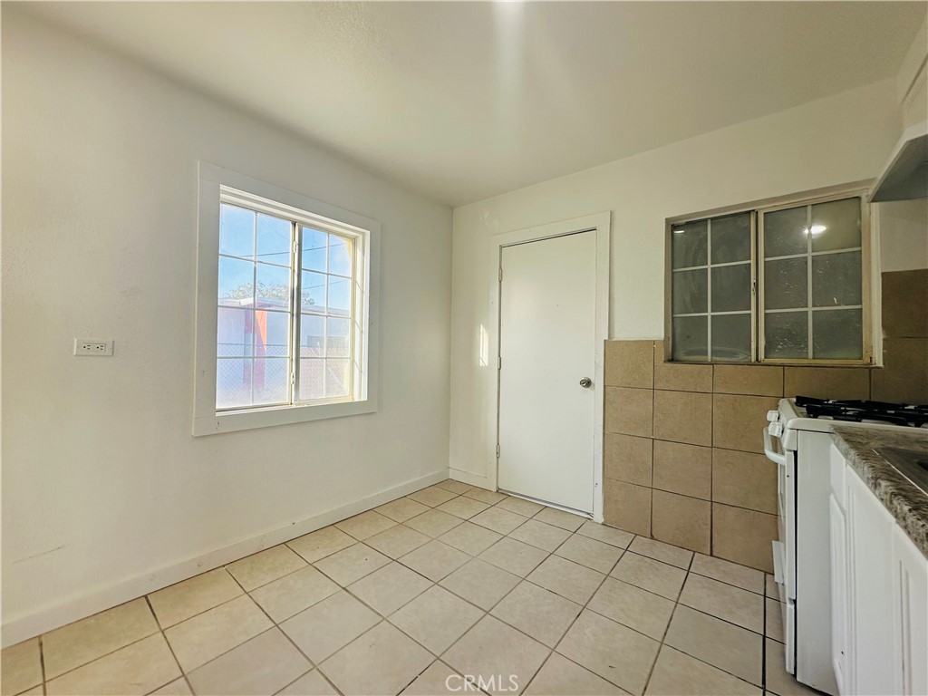 35007 Cedar Road Barstow, CA 92311 - Photo 5 of 29