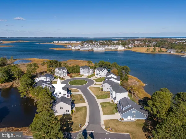 $799,900 | 31001 Waterview Court, Ocean View, DE 19970