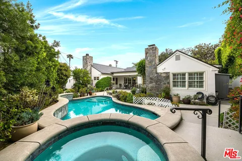 $4,295,000 | 9921 Toluca Lake Avenue, Toluca Lake, CA 91602