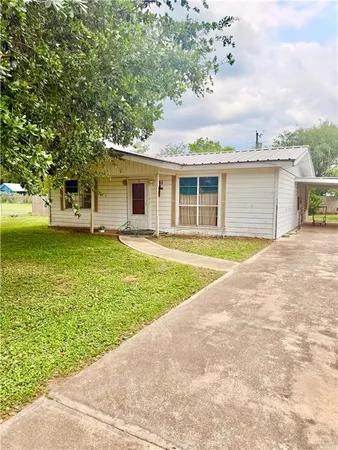 $90,000 | 401 Walter Wagers Street, Weslaco, TX 78599