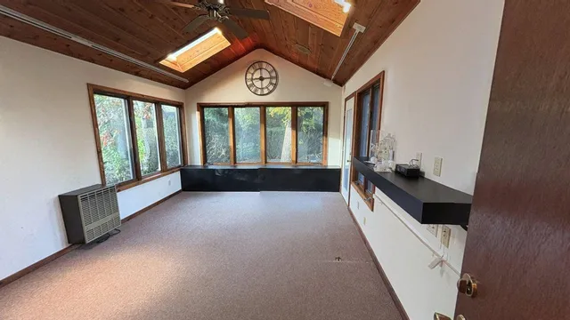 $230,000 | 2032 West Laurel Street, Freeport, IL 61032