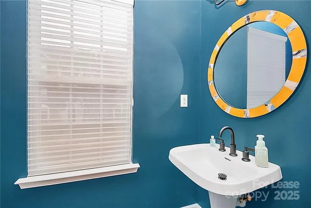 $1,950 | 11503 Destin Lane, Charlotte, NC 28277