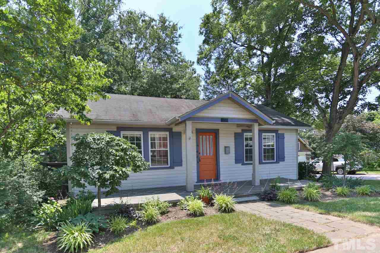 300 East Whitaker Mill Road Raleigh, NC 27608 - Photo 3 of 25 a front view of a house with garden
