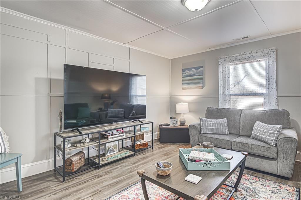 508 Amos Street High Point, NC 27260 - Photo 6 of 28 Gallery Image 6