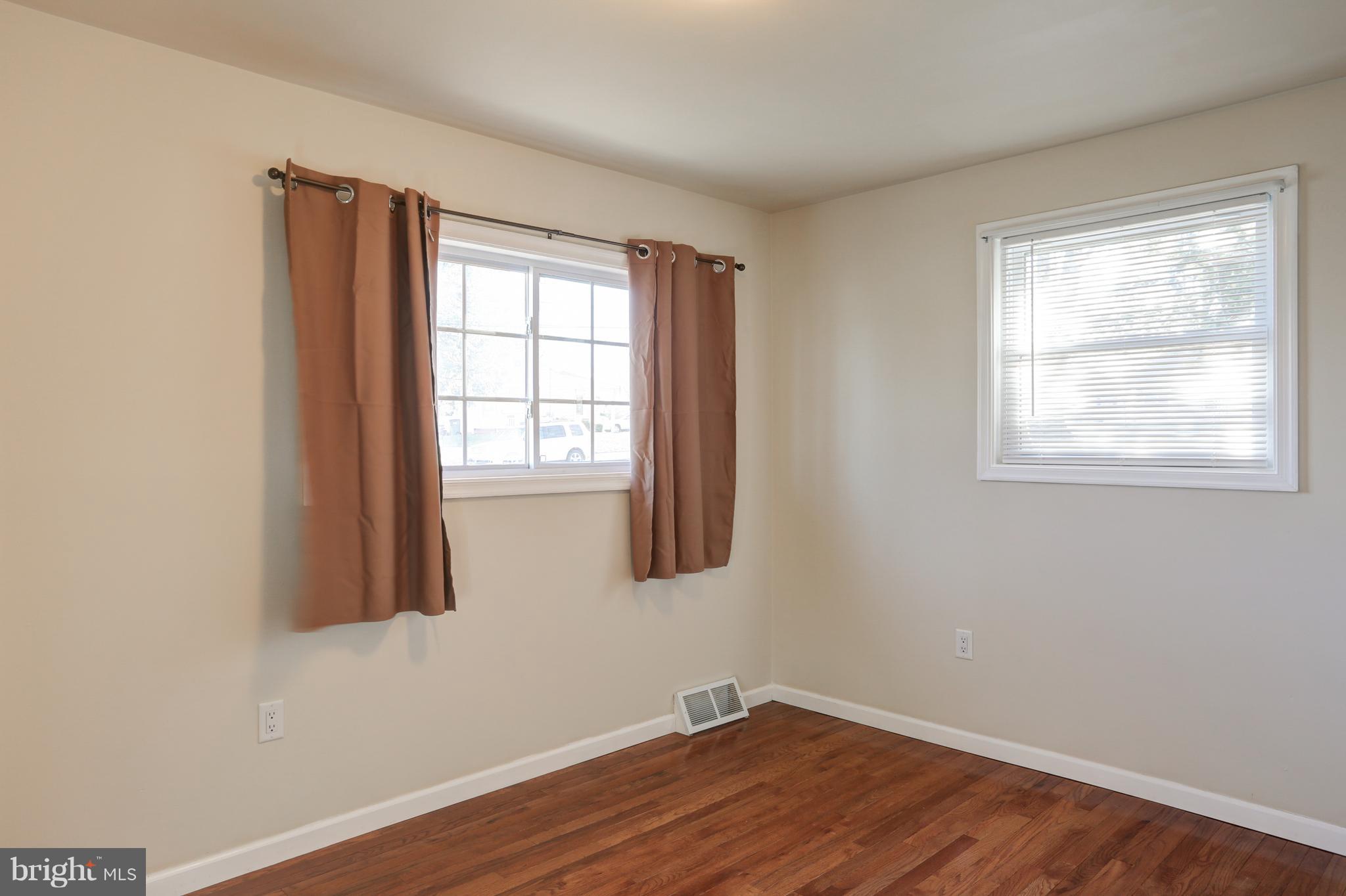 2 Locust Road Camp Hill, PA 17011 - Photo 14 of 26 Bedroom 1