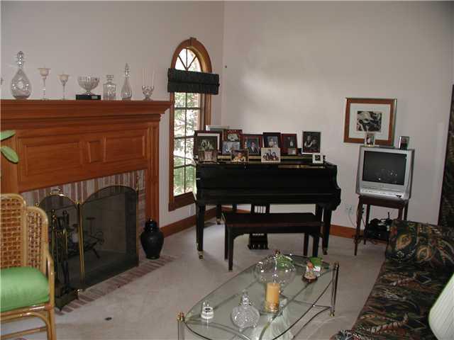 5549 Fall Creek Road Indianapolis, IN 46220 - Photo 7 of 12