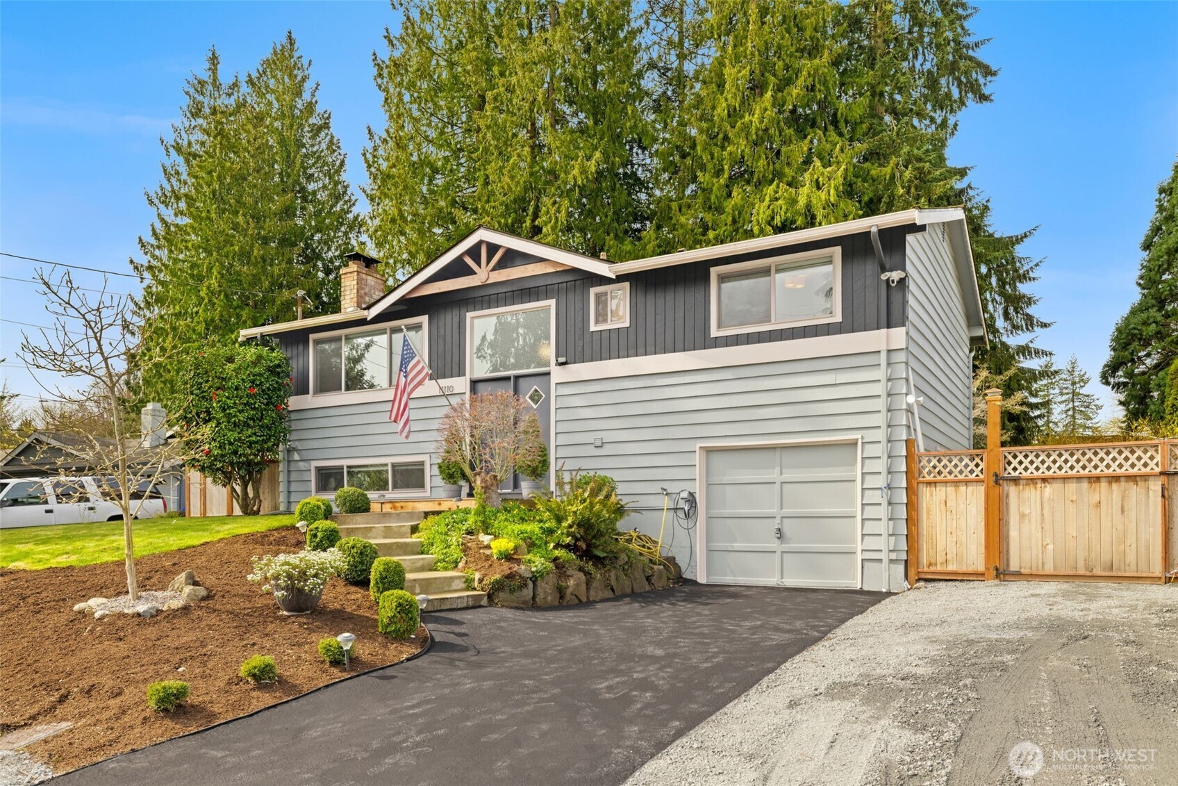 11110 3rd Place Southeast Everett, WA 98208 - Photo 2 of 21