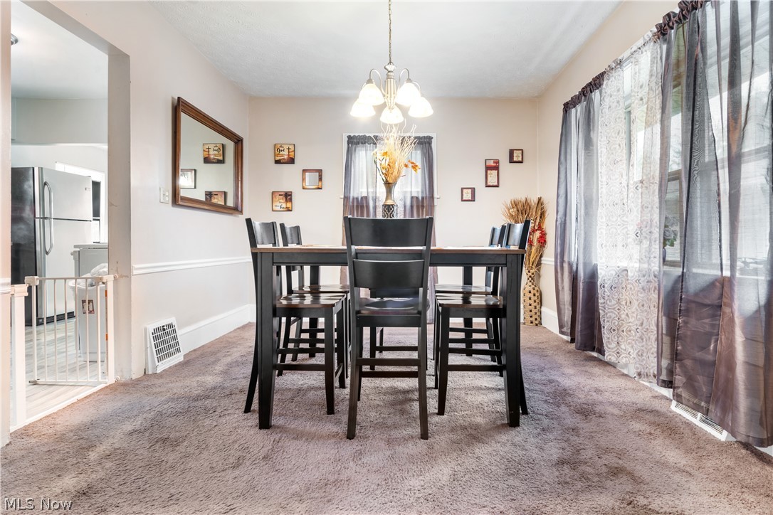518 East Wilbeth Road Akron, OH 44301 - Photo 6 of 21 dining room