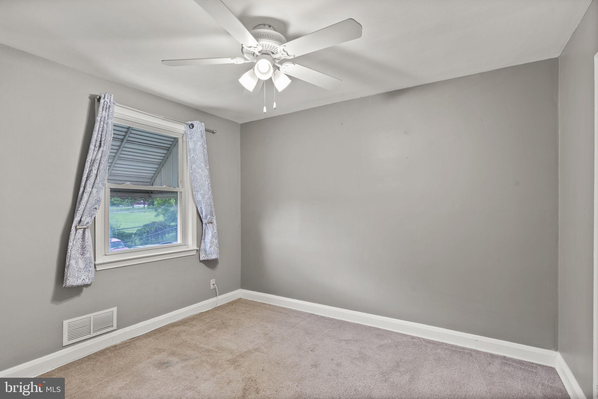 1946 Eastfield Road Baltimore, MD 21222 - Photo 19 of 42 Gallery Image 19