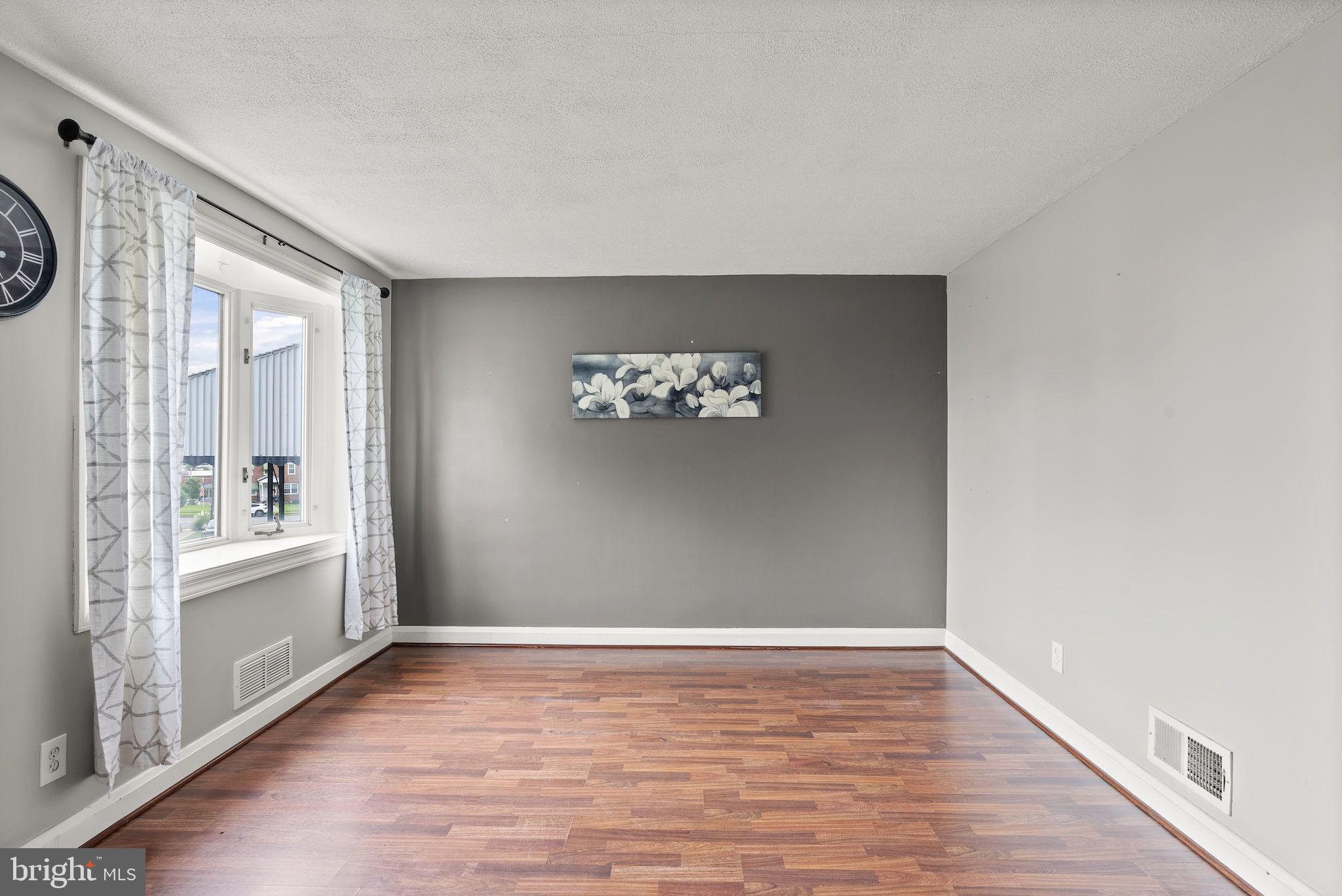 1946 Eastfield Road Baltimore, MD 21222 - Photo 6 of 42 Gallery Image 6