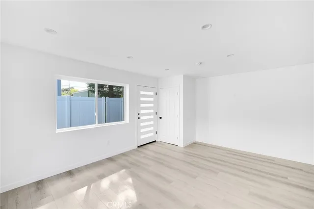 $1,700 | 10331 Scoville Avenue, Sunland, CA 91040