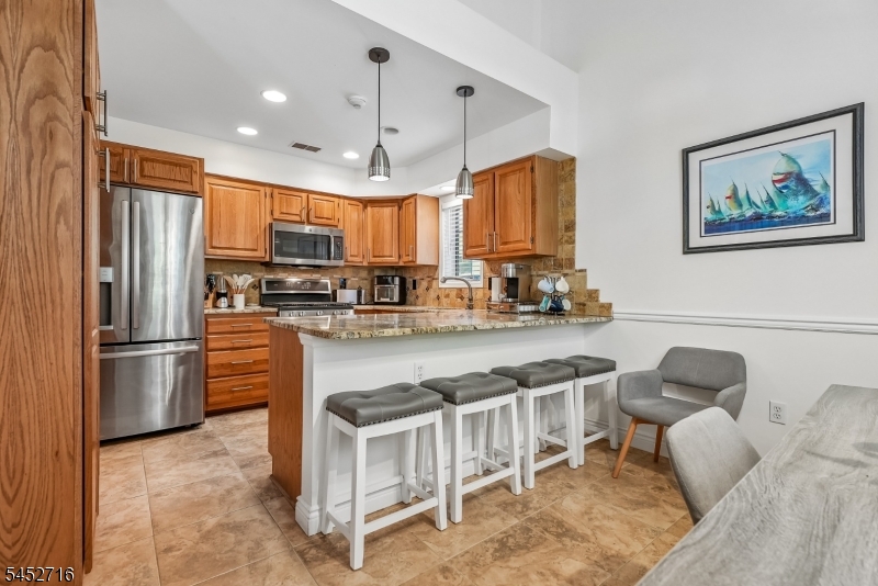 65 Winthrop Road Monroe Township, NJ 08831 - Photo 16 of 35 Gallery Image 16