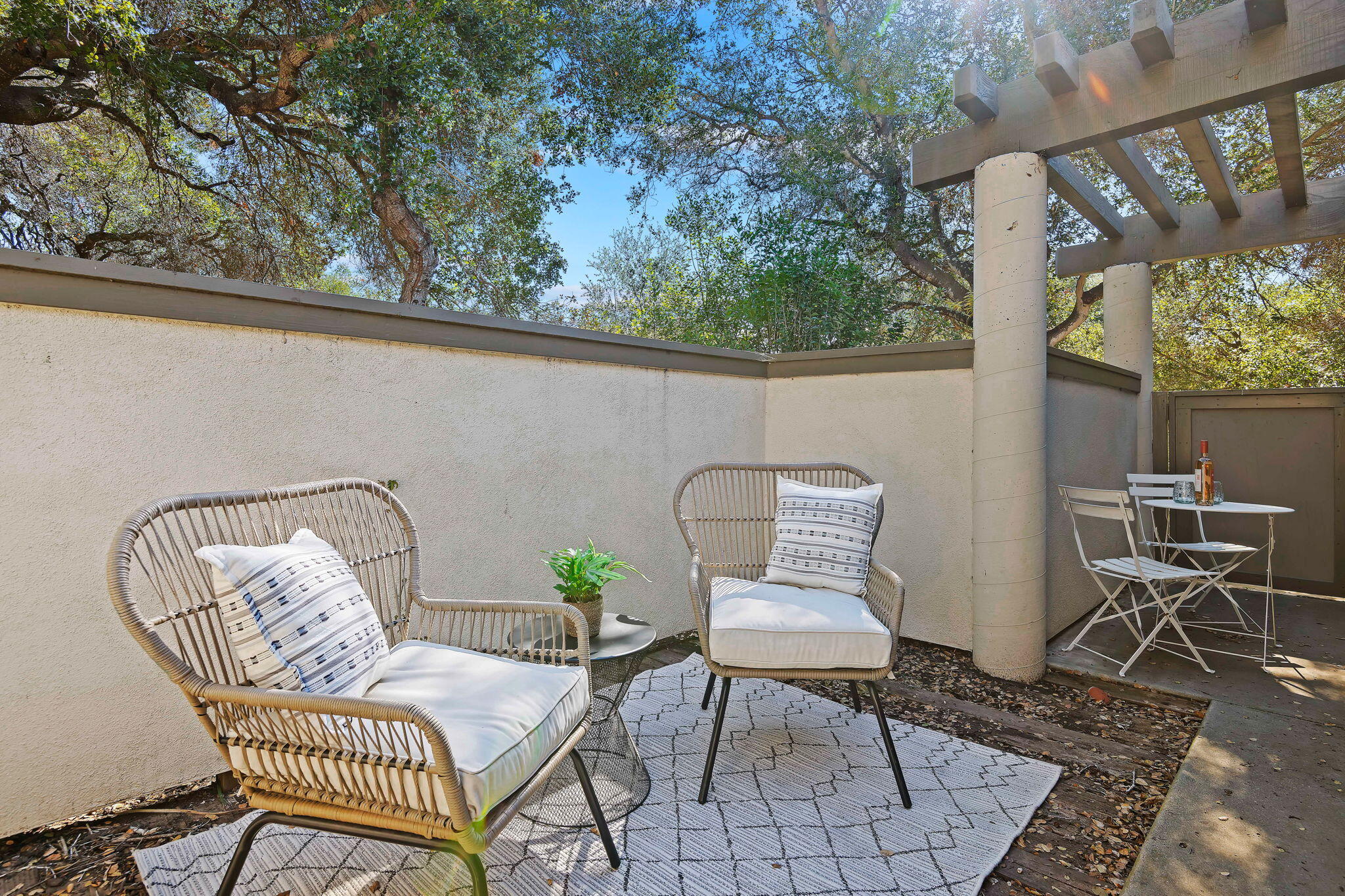 4039 Primavera Road, Unit 1 Santa Barbara, CA 93110 - Photo 13 of 22 Patio