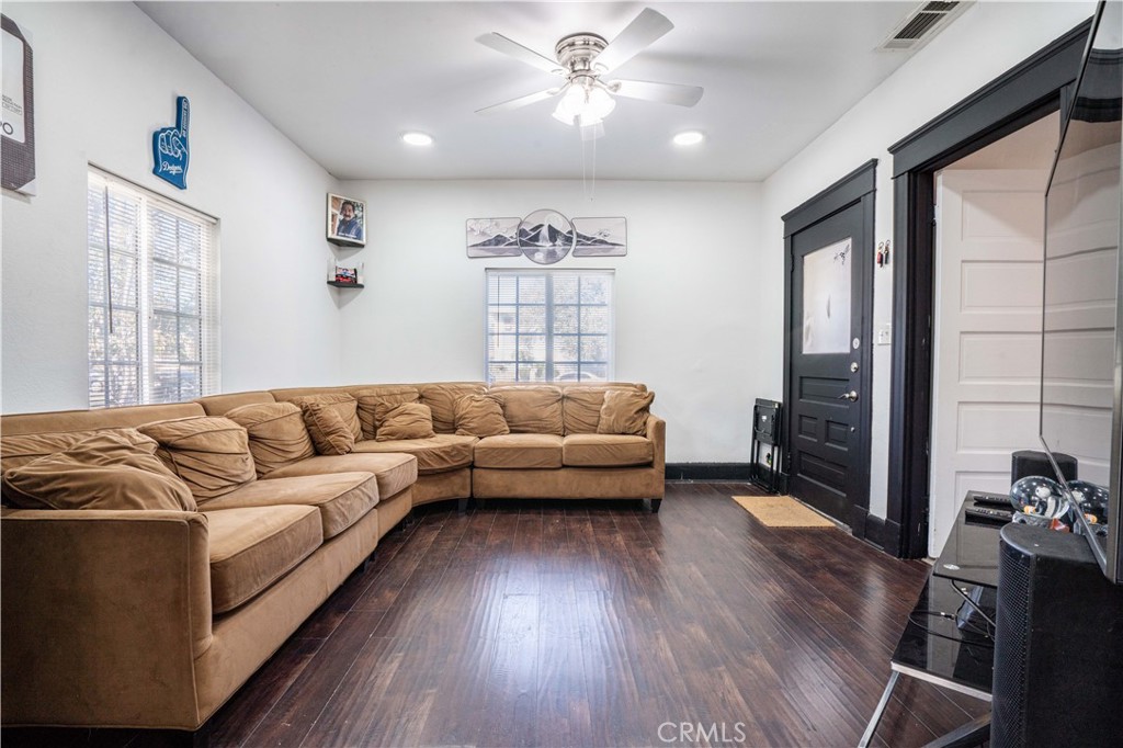 730 West 9th Street Pomona, CA 91766 - Photo 11 of 25