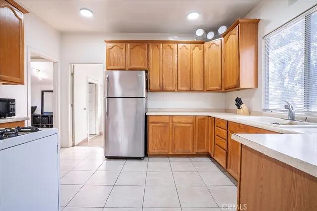 $629,999 | 730 West 9th Street, Pomona, CA 91766