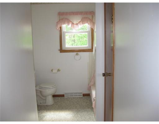 124 Slease Road Kittanning, PA 16201 - Photo 4 of 14 Full Bath.