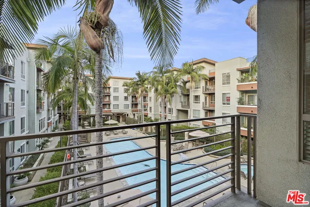 a view of a multi story residential apartment building