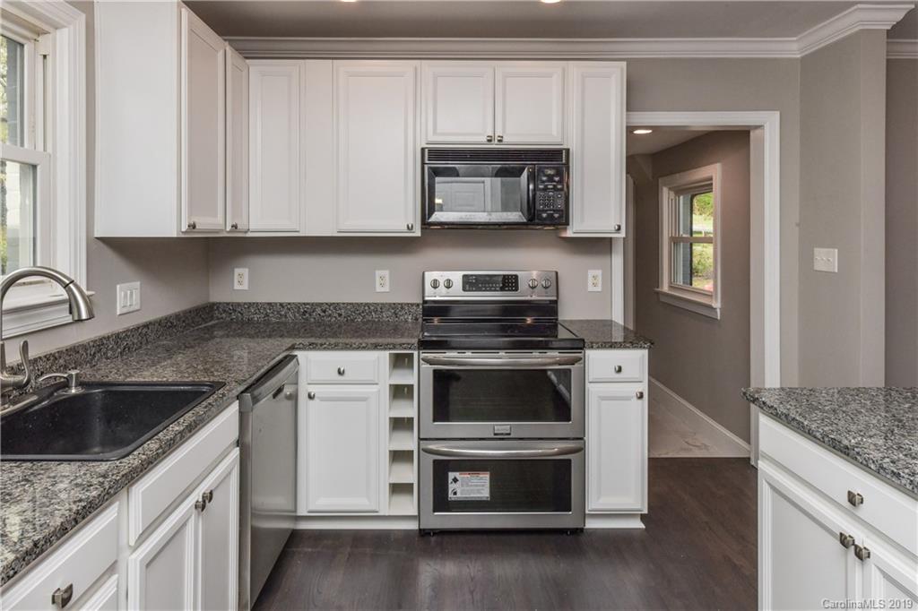 1415 Crystal Road Charlotte, NC 28205 - Photo 15 of 31 Gallery Image 15
