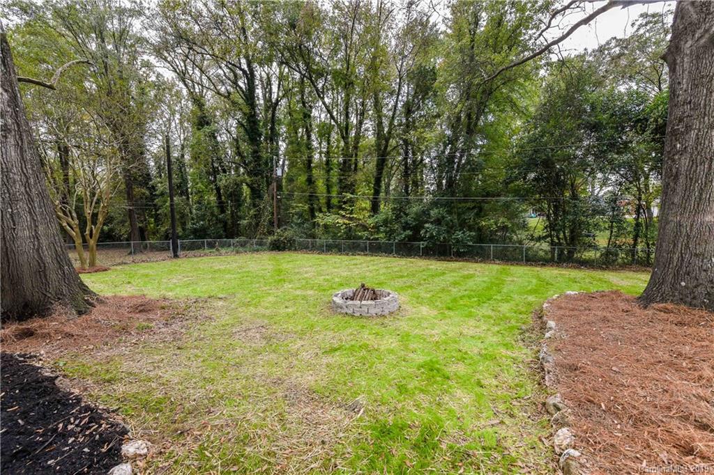 1415 Crystal Road Charlotte, NC 28205 - Photo 30 of 31 Gallery Image 30