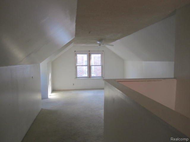 15103 Ashton Road Detroit, MI 48223 - Photo 14 of 22 10.7.10 086