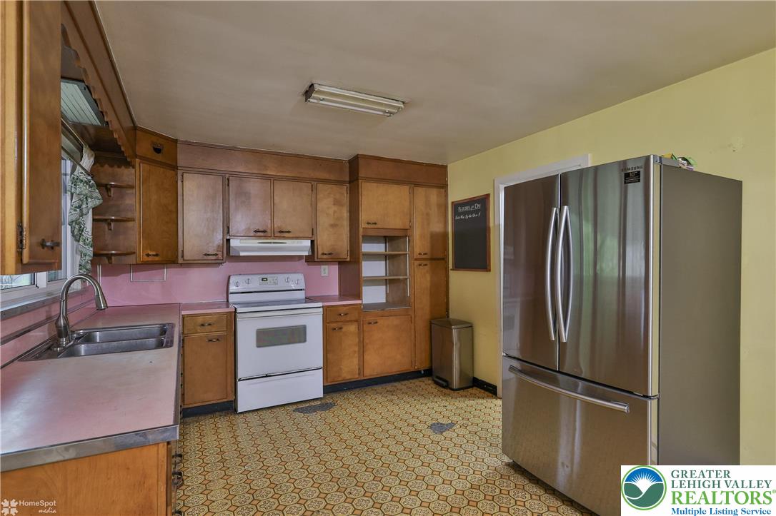 5854 Old Carriage Road Bath, PA 18014 - Photo 15 of 56 Gallery Image 15