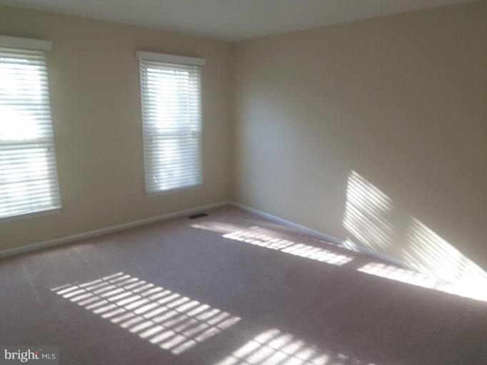 118 Hamilton Road Sterling, VA 20165 - Photo 14 of 15 Bedroom #2