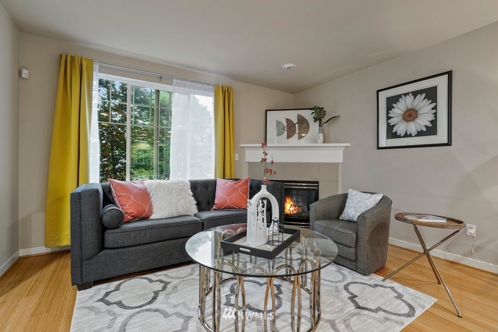 925 North 97th Street, Unit B Seattle, WA 98103 - Photo 8 of 25 Gallery Image 8