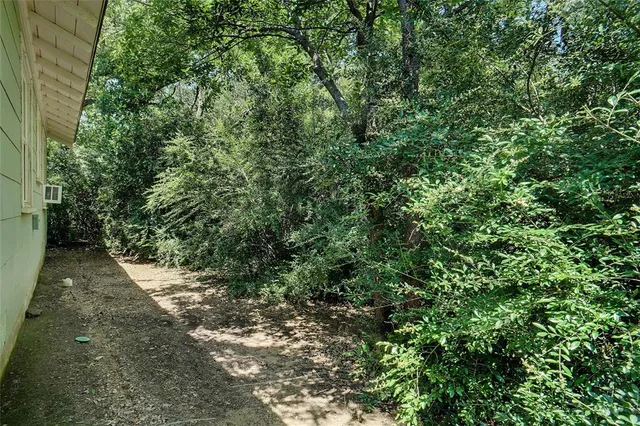 $1,100 | 1402 West Congress Street, Denton, TX 76201