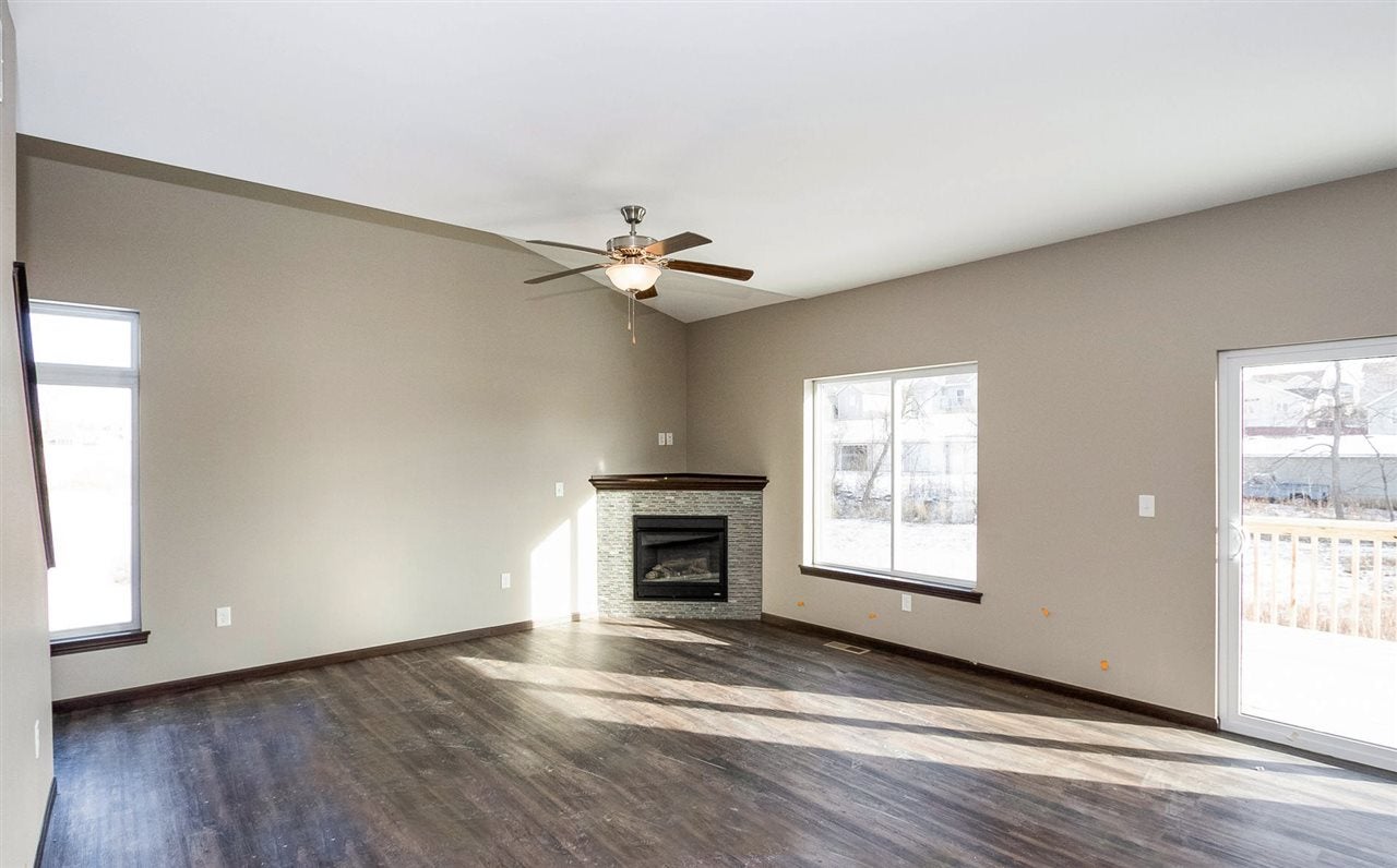 470 RJ Drive Tiffin, IA 52340 - Photo 7 of 20 Gallery Image 7