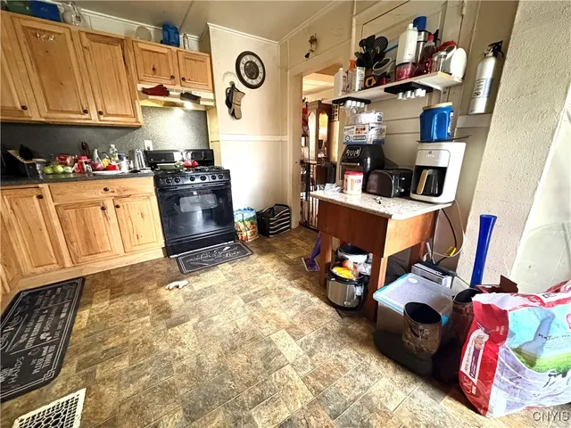 $189,900 | 112 Osborne Street, Auburn, NY 13021