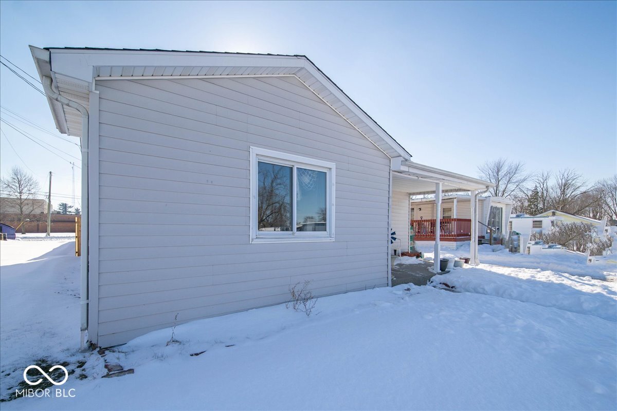 1681 R Avenue New Castle, IN 47362 - Photo 2 of 21