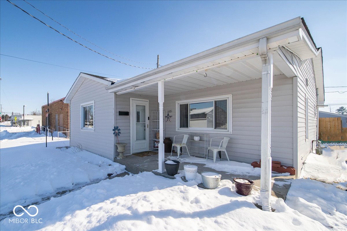 1681 R Avenue New Castle, IN 47362 - Photo 3 of 21