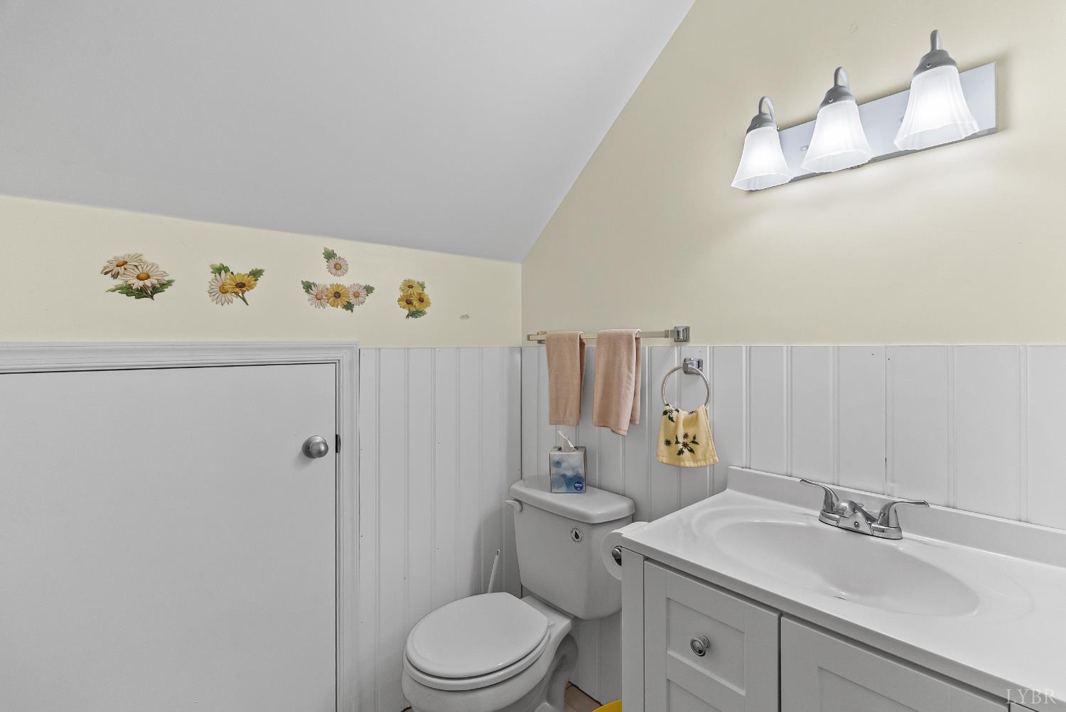 371 Hawks Nest Road Monroe, VA 24574 - Photo 22 of 51 a bathroom with a sink a toilet and shower