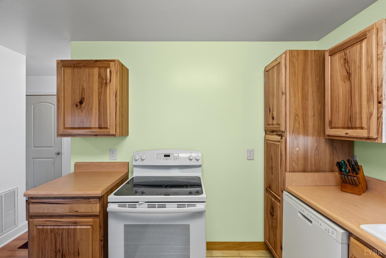 371 Hawks Nest Road Monroe, VA 24574 - Photo 6 of 51 a view of a kitchen with sink and cabinets