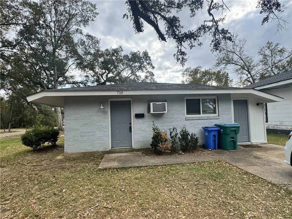 710 East Coleman Avenue Hammond, LA 70403 - Photo 1 of 13