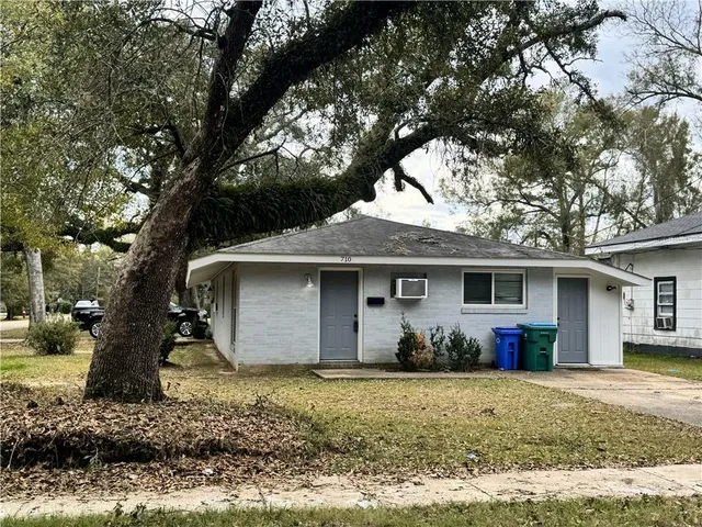 $950 | 710 East Coleman Avenue, Hammond, LA 70403