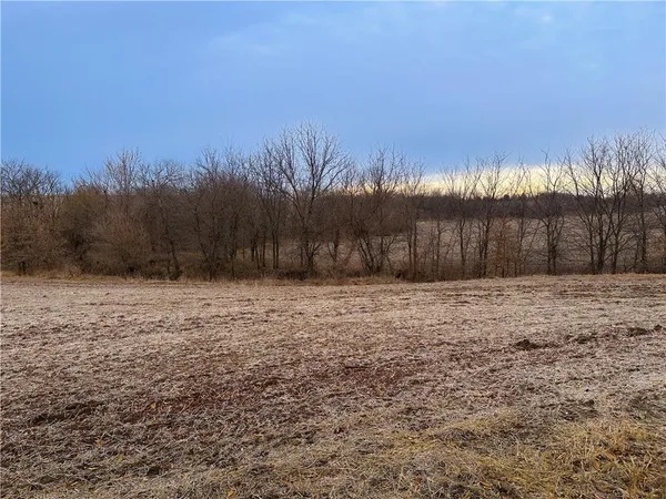 $790,000 | 1 State Road, Jamesport, MO 64648