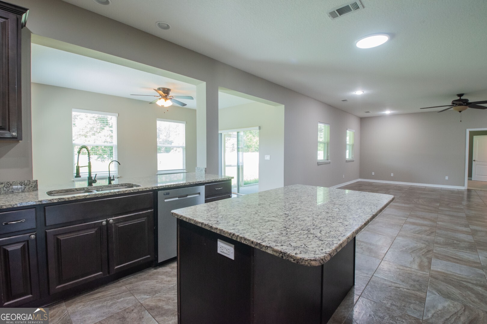 118 Walnut Way Kingsland, GA 31548 - Photo 16 of 52