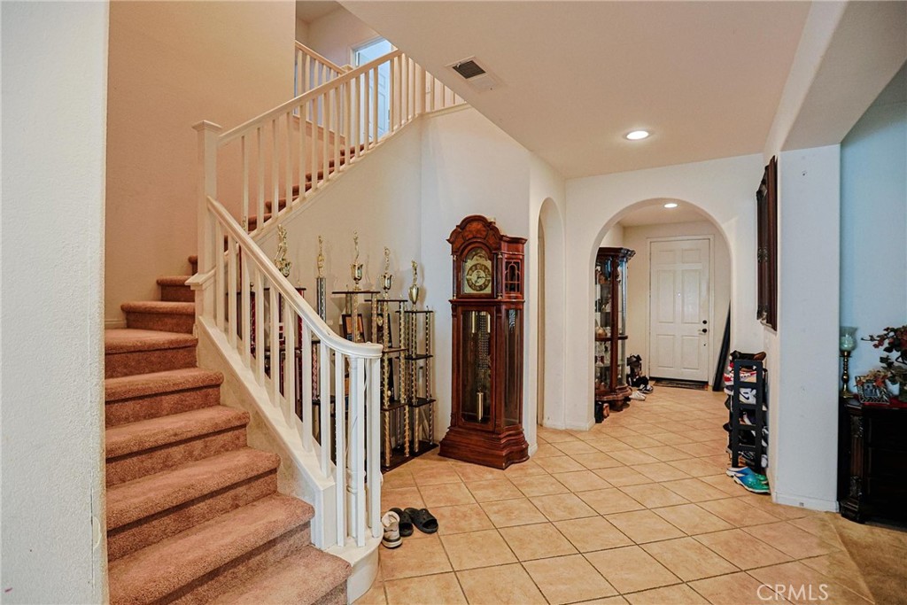 12657 Burbank Road Eastvale, CA 92880 - Photo 3 of 10 Entrance area