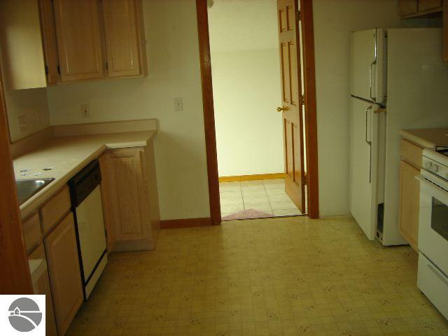 8710 South Schomberg Road Cedar, MI 49621 - Photo 5 of 5 1678809-4.JPG