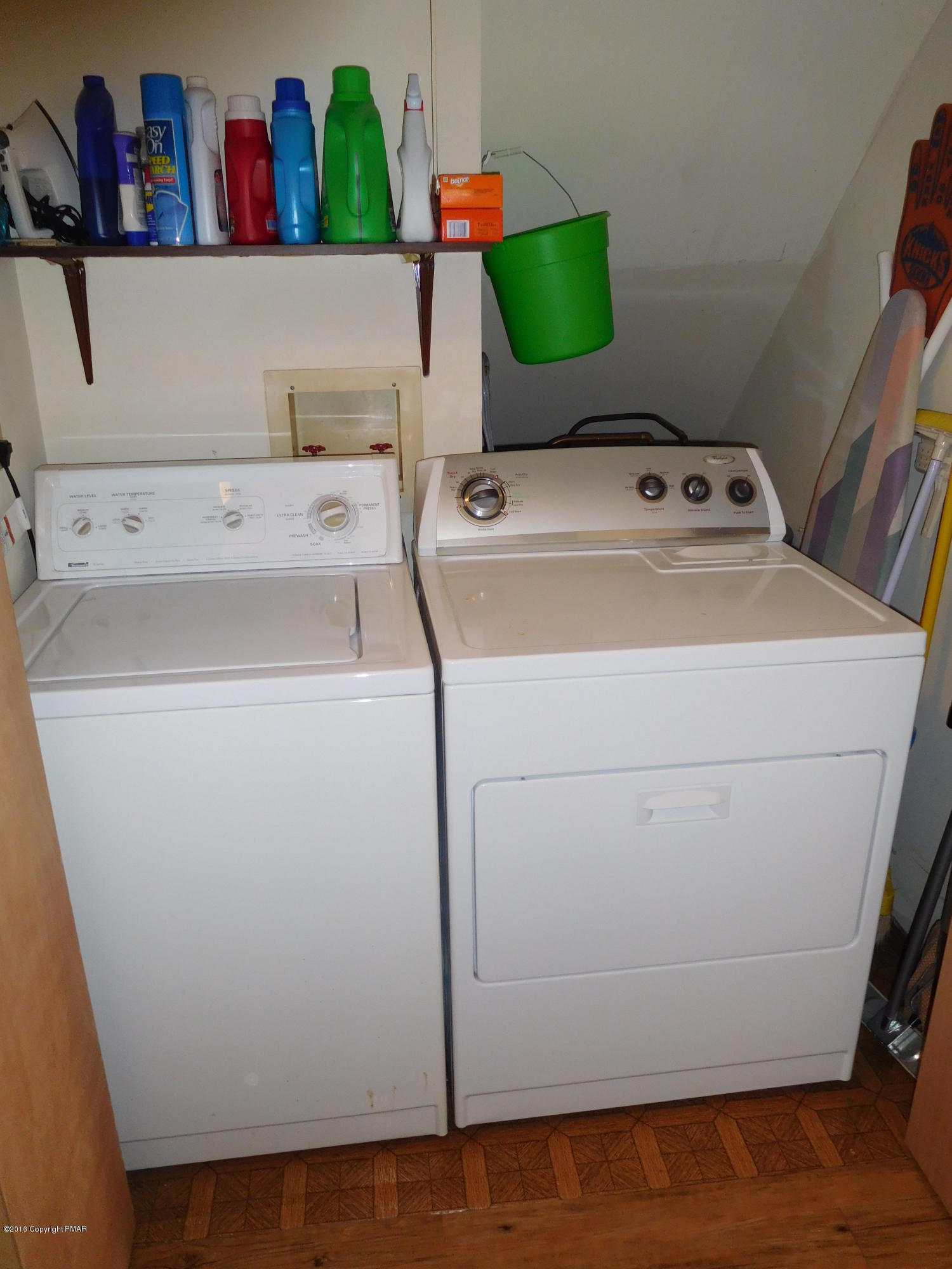 153 Maple Road Blakeslee, PA 18610 - Photo 15 of 32 a utility room with dryer and washer