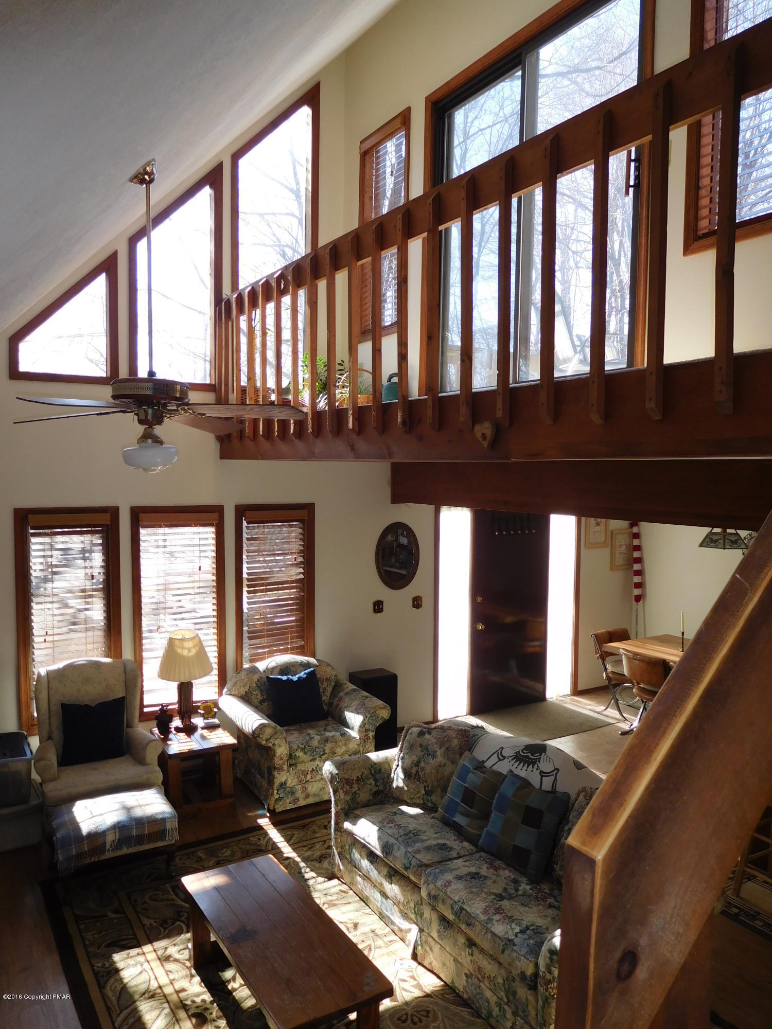 153 Maple Road Blakeslee, PA 18610 - Photo 7 of 32 a living room filled with furniture