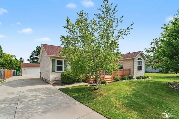 $379,000 | 238 Sidney Street, Dundee, MI 48131