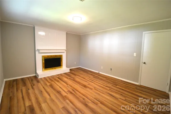 $2,400 | 1422 Thermal Road, Charlotte, NC 28212