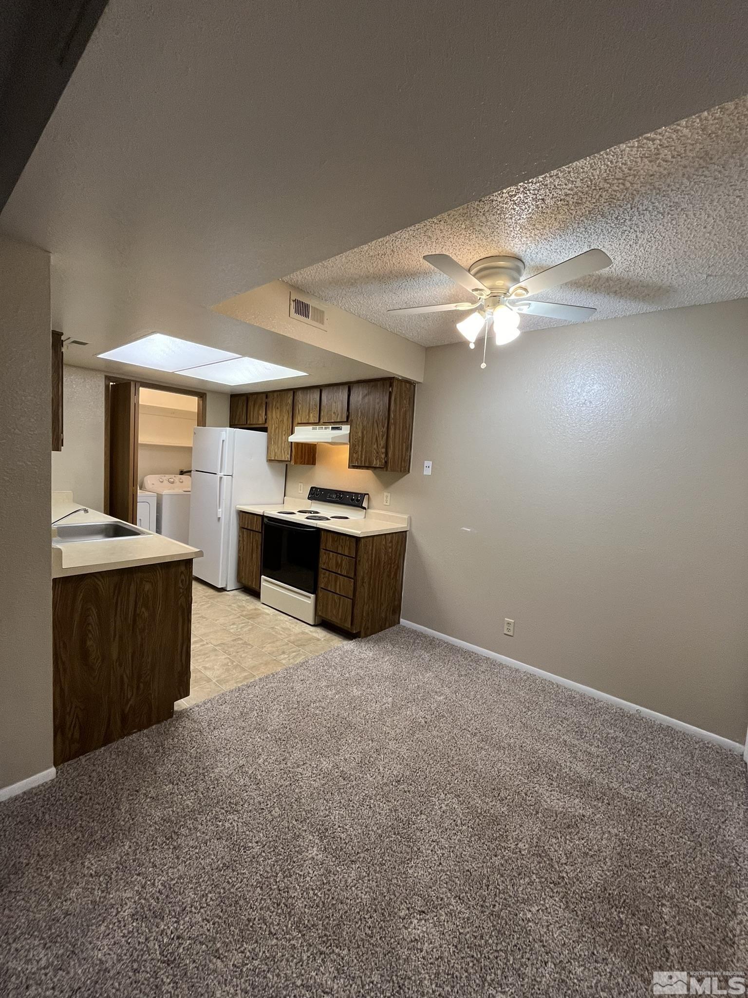 7680 Bluestone Drive, Unit 367 Reno, NV 89511 - Photo 6 of 29 Photo 6