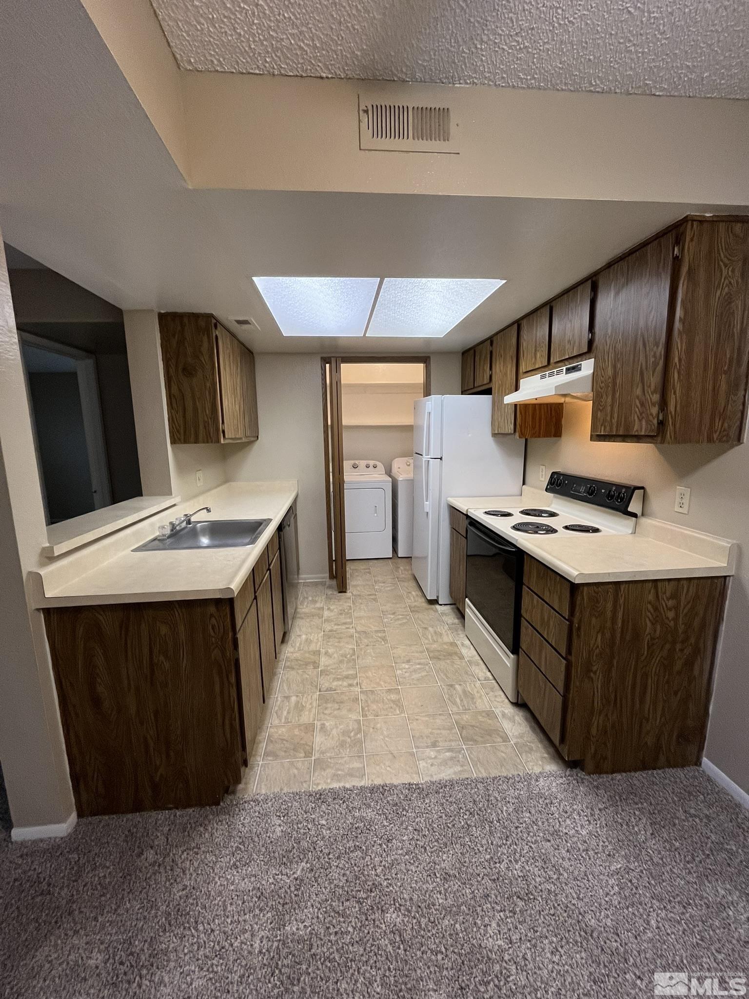 7680 Bluestone Drive, Unit 367 Reno, NV 89511 - Photo 7 of 29 Photo 7