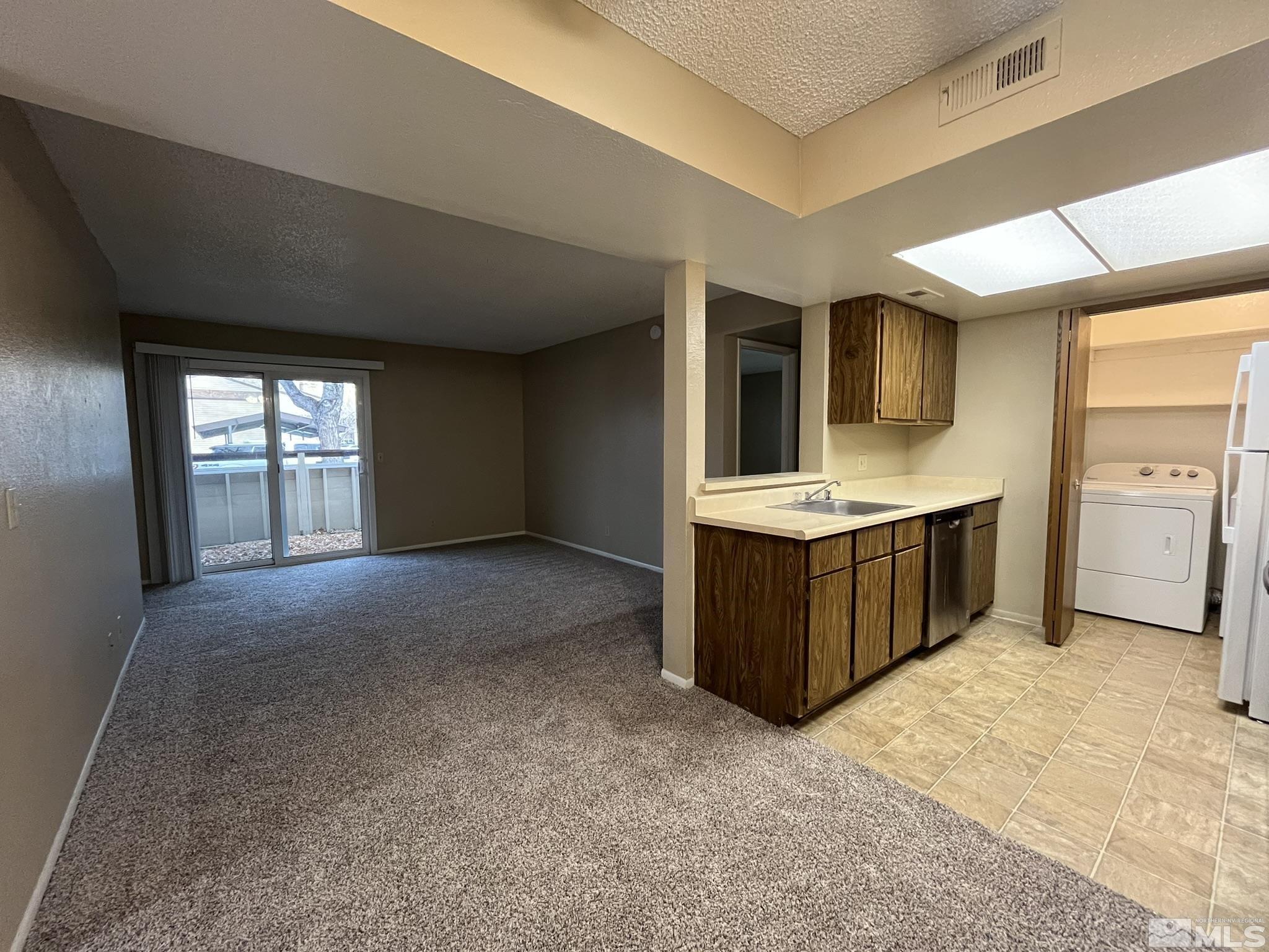 7680 Bluestone Drive, Unit 367 Reno, NV 89511 - Photo 8 of 29 Photo 8