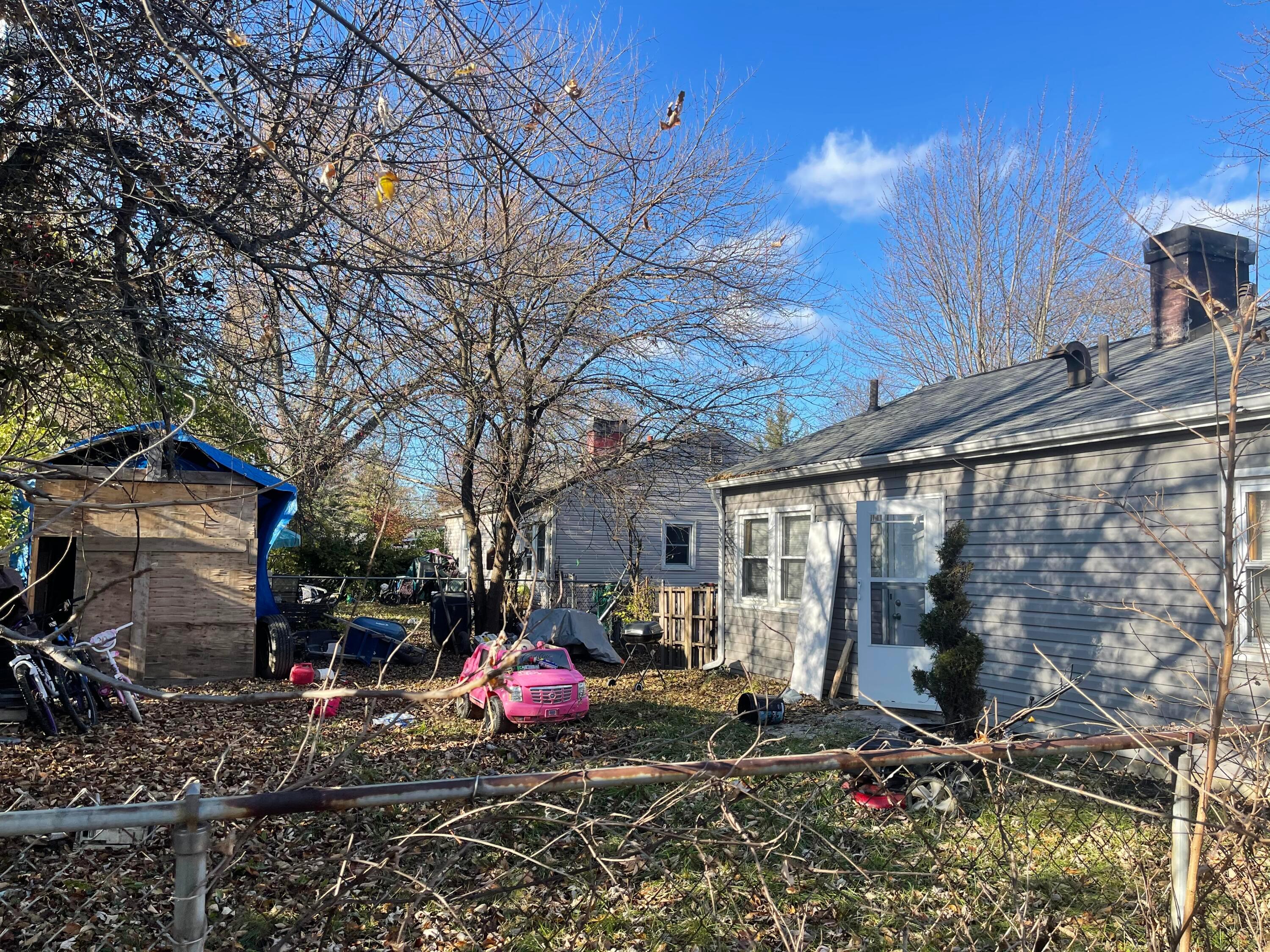 215 Danhurst Road Columbus, OH 43228 - Photo 24 of 40 206E6256-3766-4CBB-815B-B8BB58320FA0
