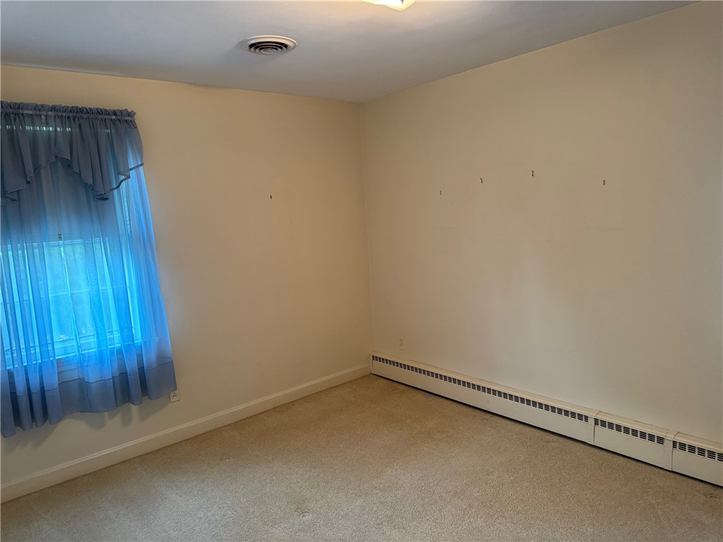 162 Glen Ridge Road Cranston, RI 02920 - Photo 15 of 46