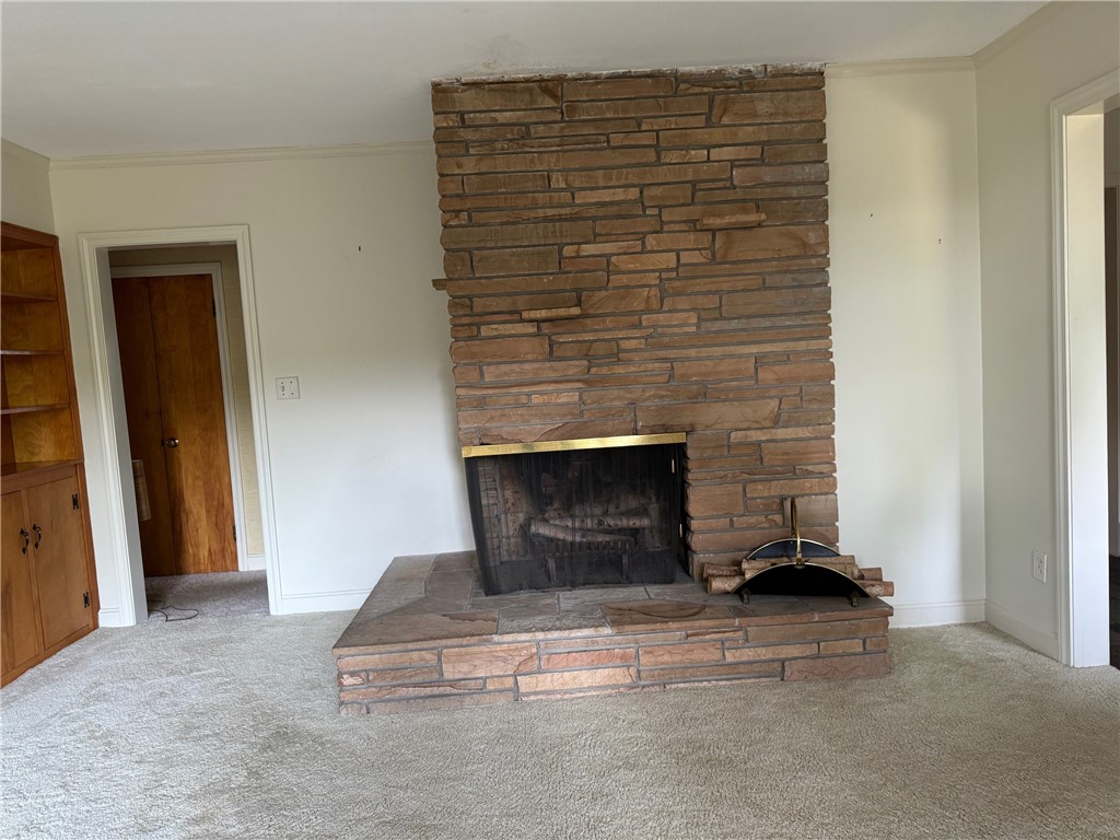 162 Glen Ridge Road Cranston, RI 02920 - Photo 8 of 46